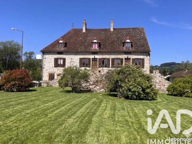 Maison 6 pièces 375 m²