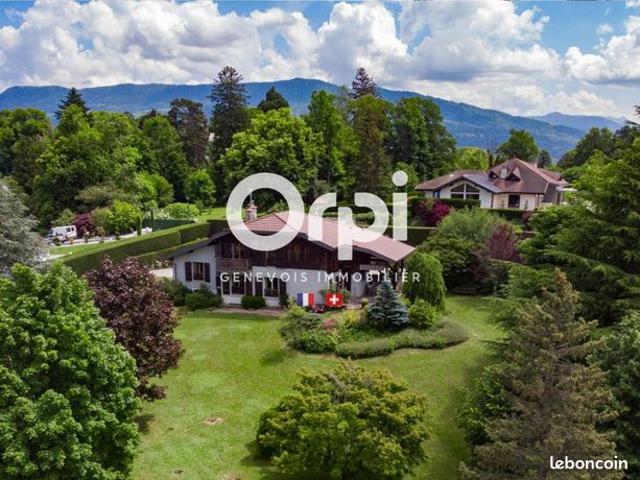 Maison 6 pièces 371 m²