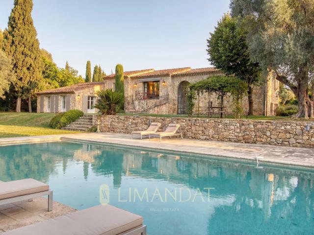 Maison 6 pièces 380 m²