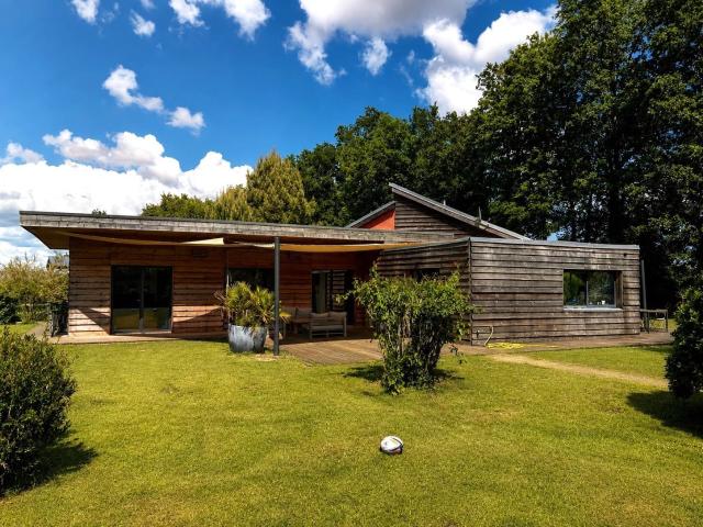 Maison 6 pièces 390 m²