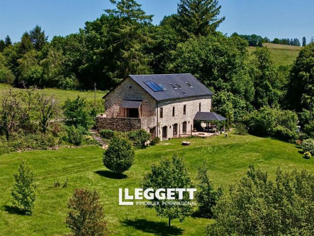 Maison 6 pièces 390 m²