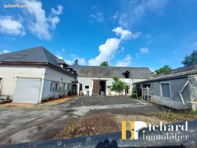 Maison 6 pièces 391 m²