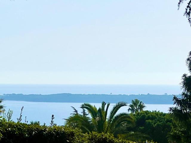 Maison 6 pièces 404 m²