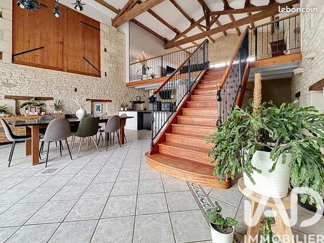 Maison 6 pièces 408 m²