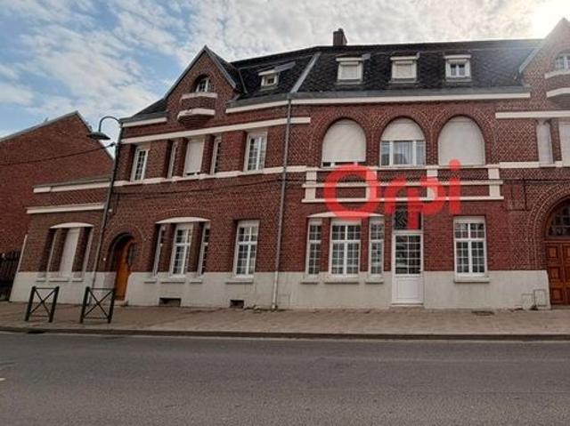 Maison 6 pièces 400 m²