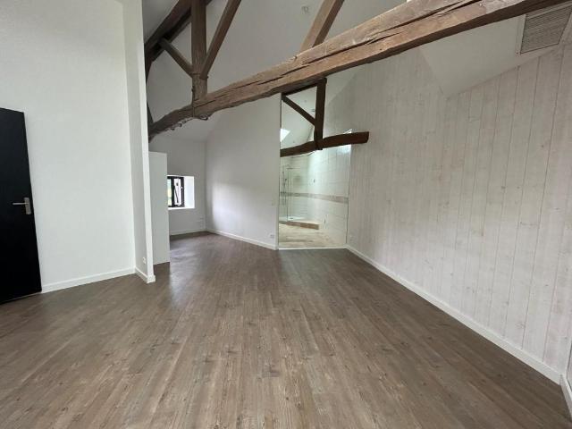 Maison 6 pièces, 402 m² à louer à Denguin 64230