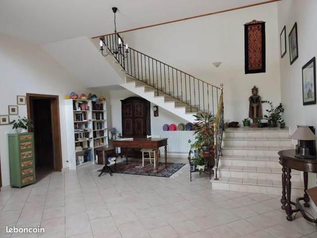 Maison 6 pièces 420 m²