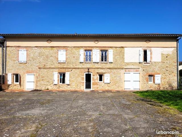 Maison 6 pièces 430 m²