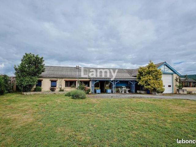 Maison 6 pièces 460 m²