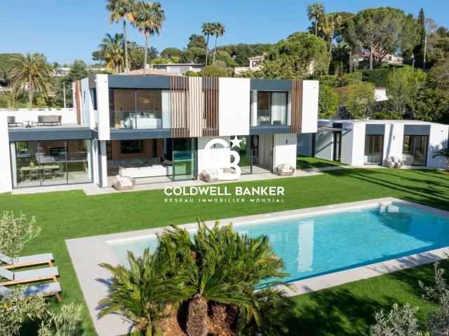 Maison 6 pièces 479 m²
