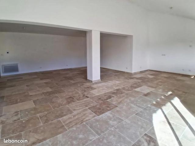 Maison 6 pièces 536 m²