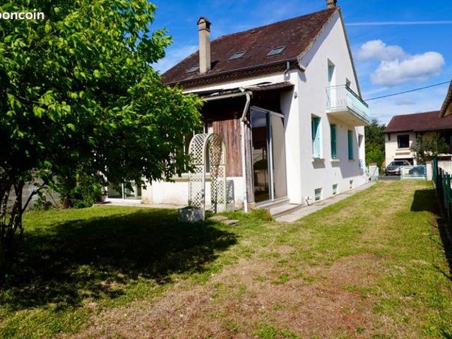 Maison 6 pièces, 5 chambres, centre de Bergerac