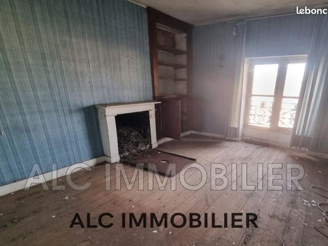 Maison 6 pièces 736 m²