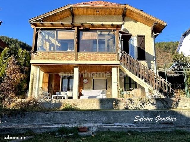 Maison 6 pièces 81 m²