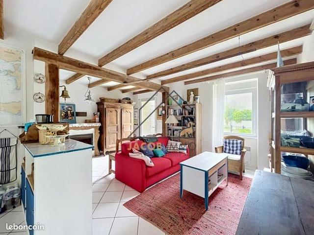 Maison 6 pièces 84 m²