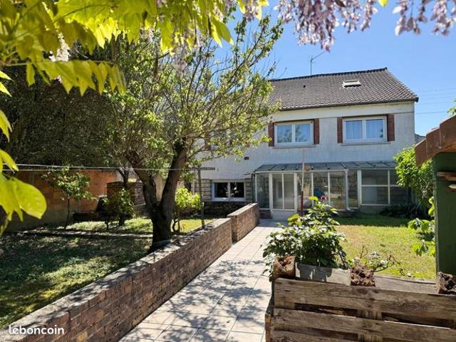 Maison 6 pièces 85 m²
