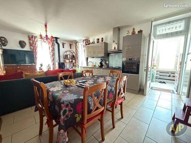Maison 6 pièces 85 m²