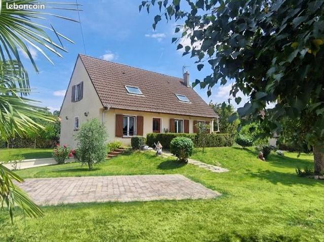 Maison 6 pièces 85 m²