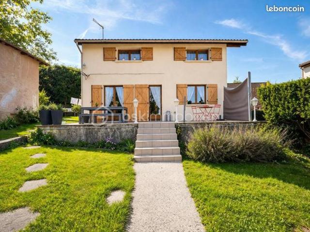 Maison 6 pièces 93 m²