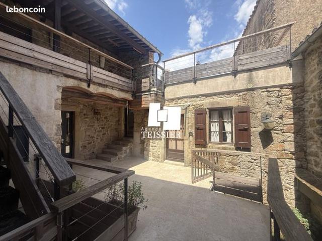 Maison 6 pièces 96 m²