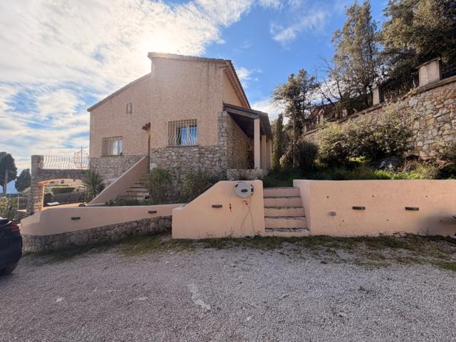 Maison 6 pièces au calme absolue vue montagne