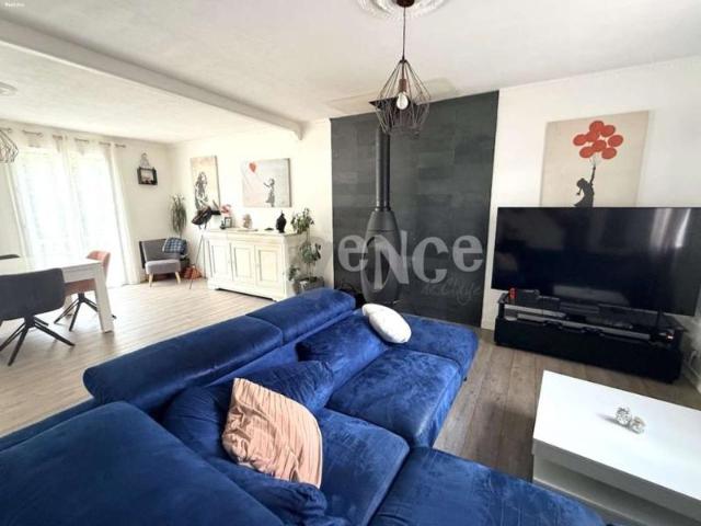 Maison 6 pièces avec sous sol total
