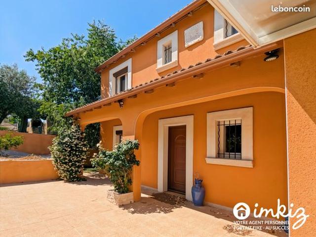 Maison 6 pièces avec studio indépendant et piscine