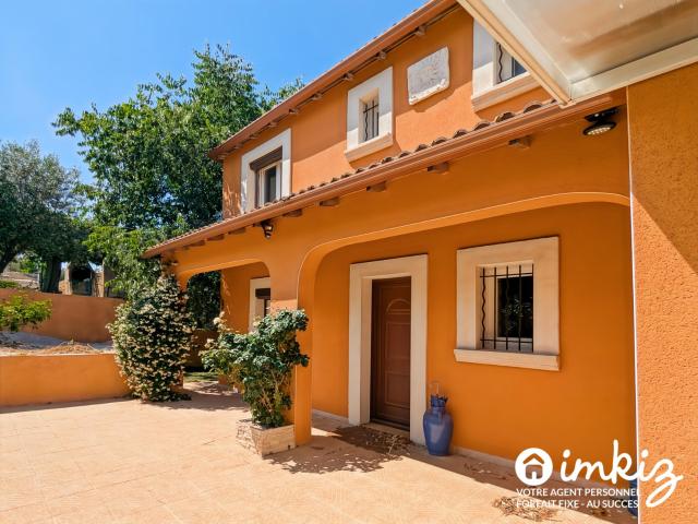 Maison 6 pièces avec studio indépendant et piscine