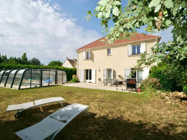 Maison 6 pièces de 139m2 Saint Fargeau Ponthierry