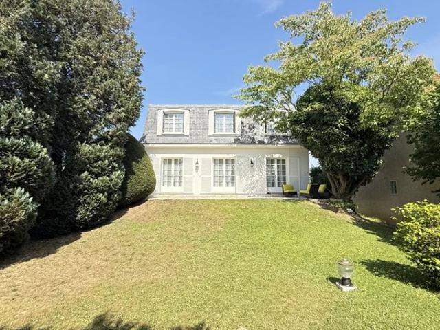 Maison 6 pièces de 145m²