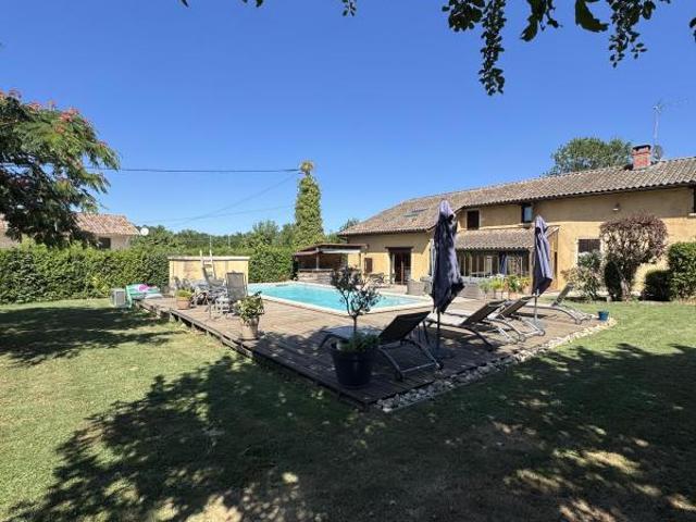 Maison 6 pièces Savigneux 649000