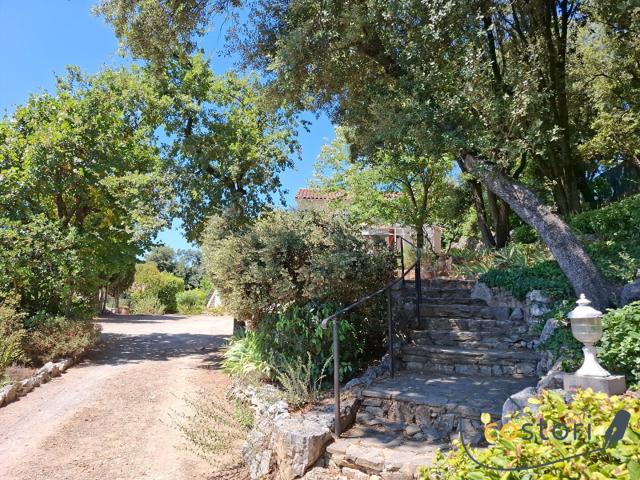 Maison 6 pièces Trans en provence 154m² Trans en Provence