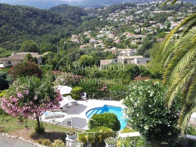 Maison 6 pièces Vence 1 150 000€
