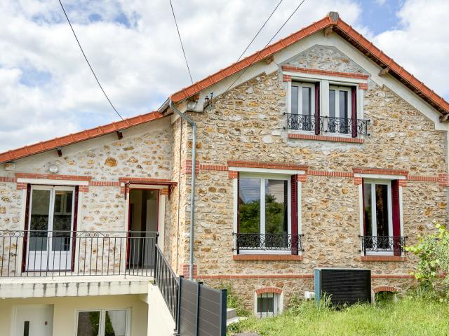 Maison 6 pièces Vigneux sur Seine 130.00m² 1850€ à louer l'Adresse