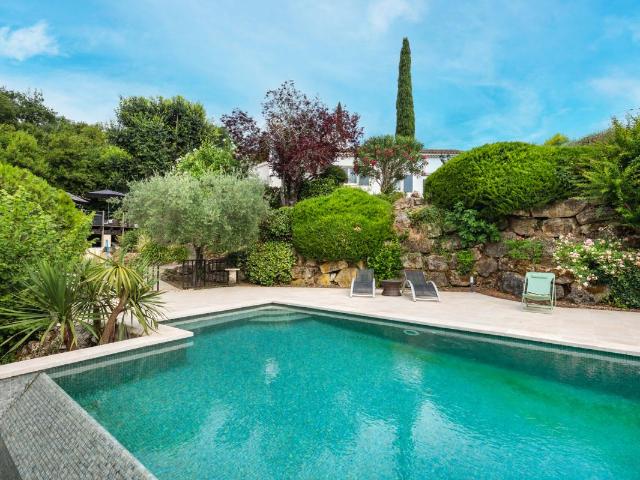 Maison 6p 155 m² – Piscine + F2 – Grasse Sainte Anne