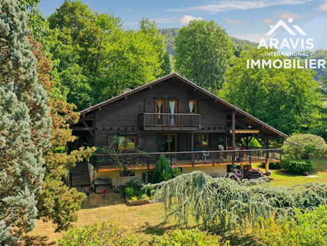 Maison avec jardin et terrasse