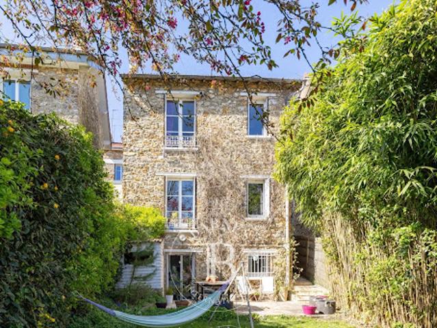 Maison avec jardin