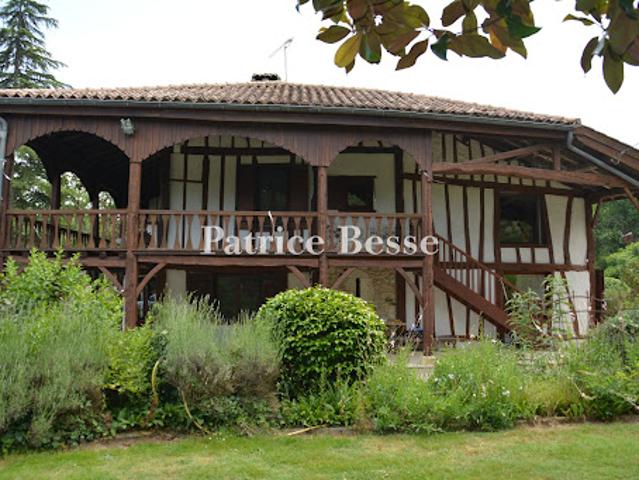 Maison avec jardin