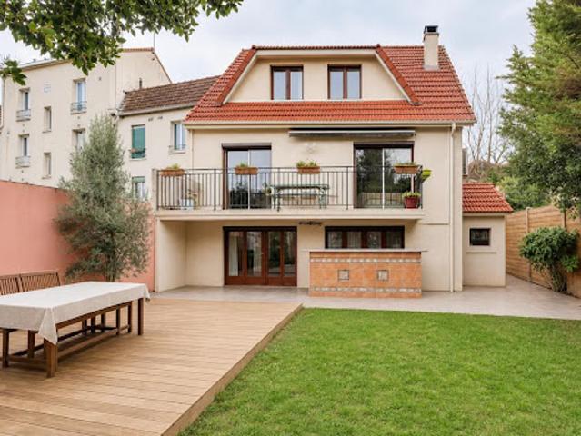 Maison avec jardin et terrasse