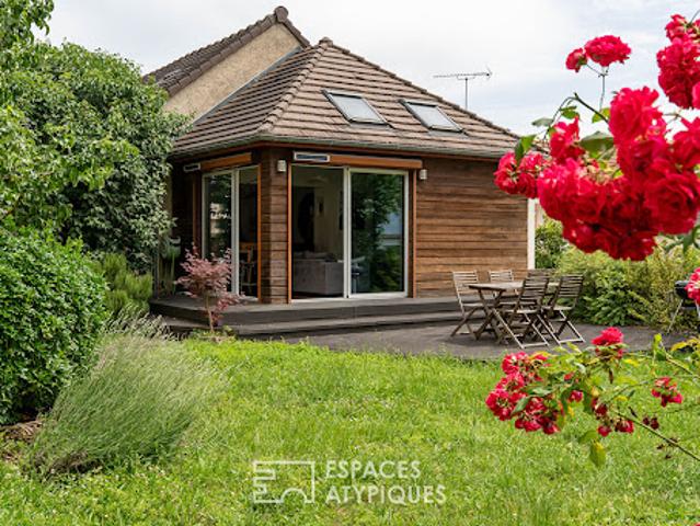 Maison contemporaine avec jardin et terrasse