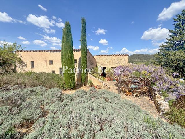 Maison avec jardin et terrasse