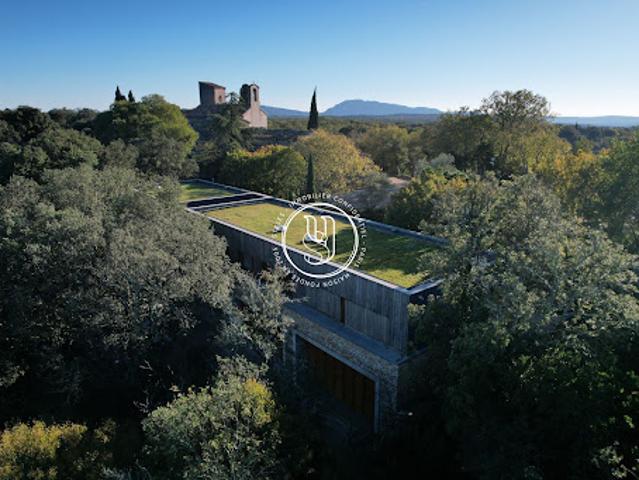 Maison contemporaine avec jardin