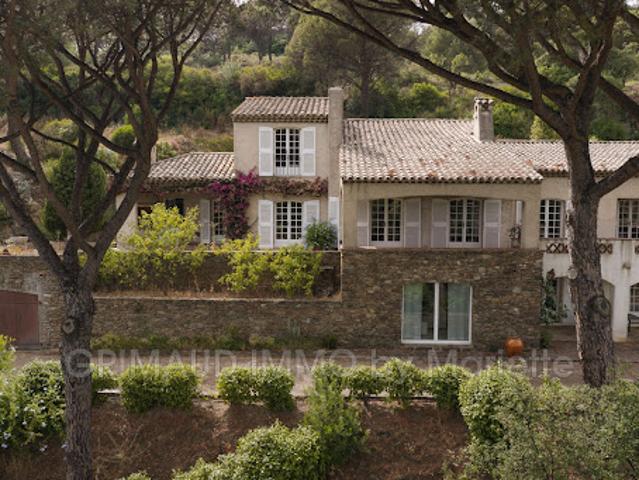Maison avec jardin et terrasse