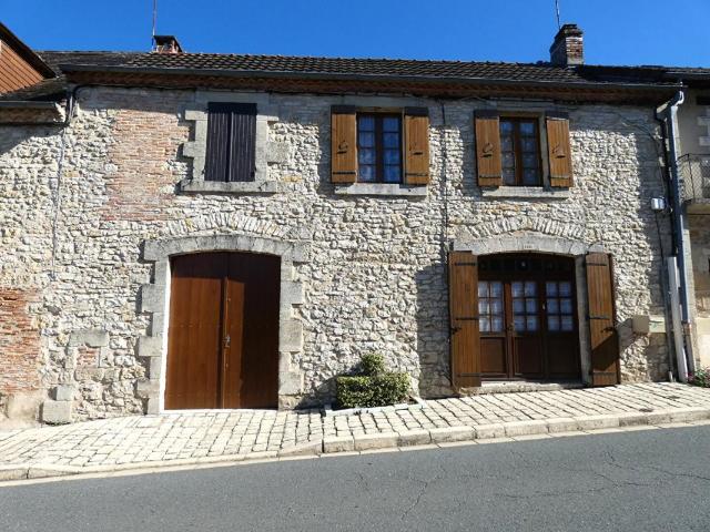 Maison 76 m2 / 2 chambres / grange attenante 34m² / petit jardin