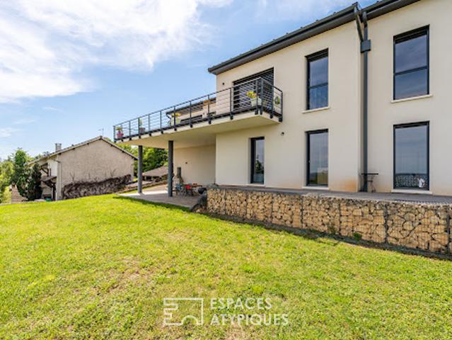 Maison contemporaine avec terrasse