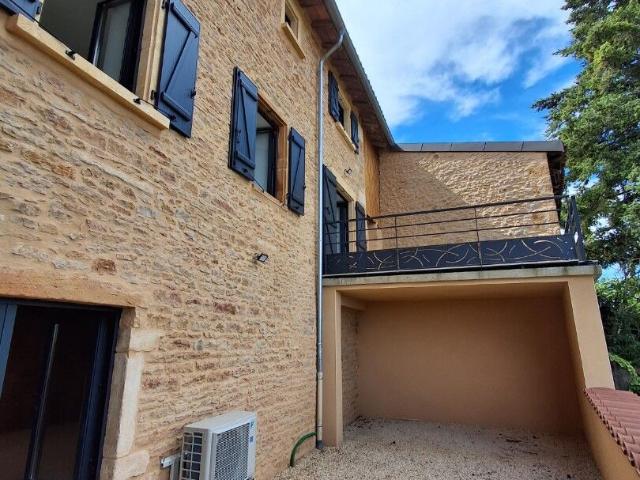 Maison, 77 m² à louer à Lachassagne 69480