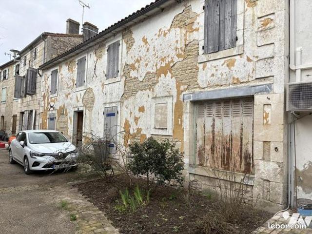 Maison 77 m² ST HILAIRE LA PALUD
