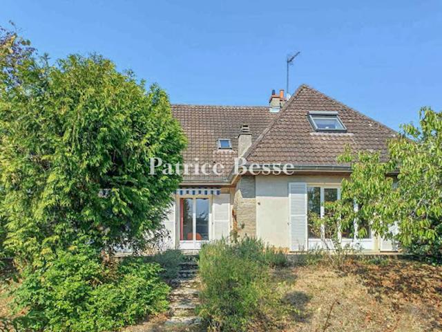 Maison avec jardin et terrasse