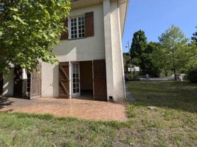 Maison 80 m² Lit Et Mixe