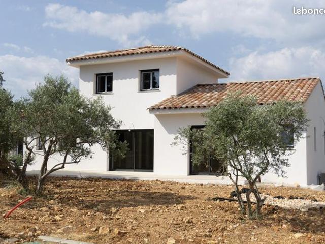 Maison 80 m² Saint Maximin La Sainte Baume